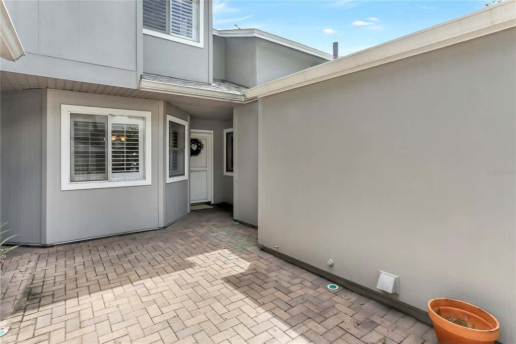 Photo of 605 Chestnut Oak Circle #107, Altamonte Springs, FL 32701 (MLS # O6435932)