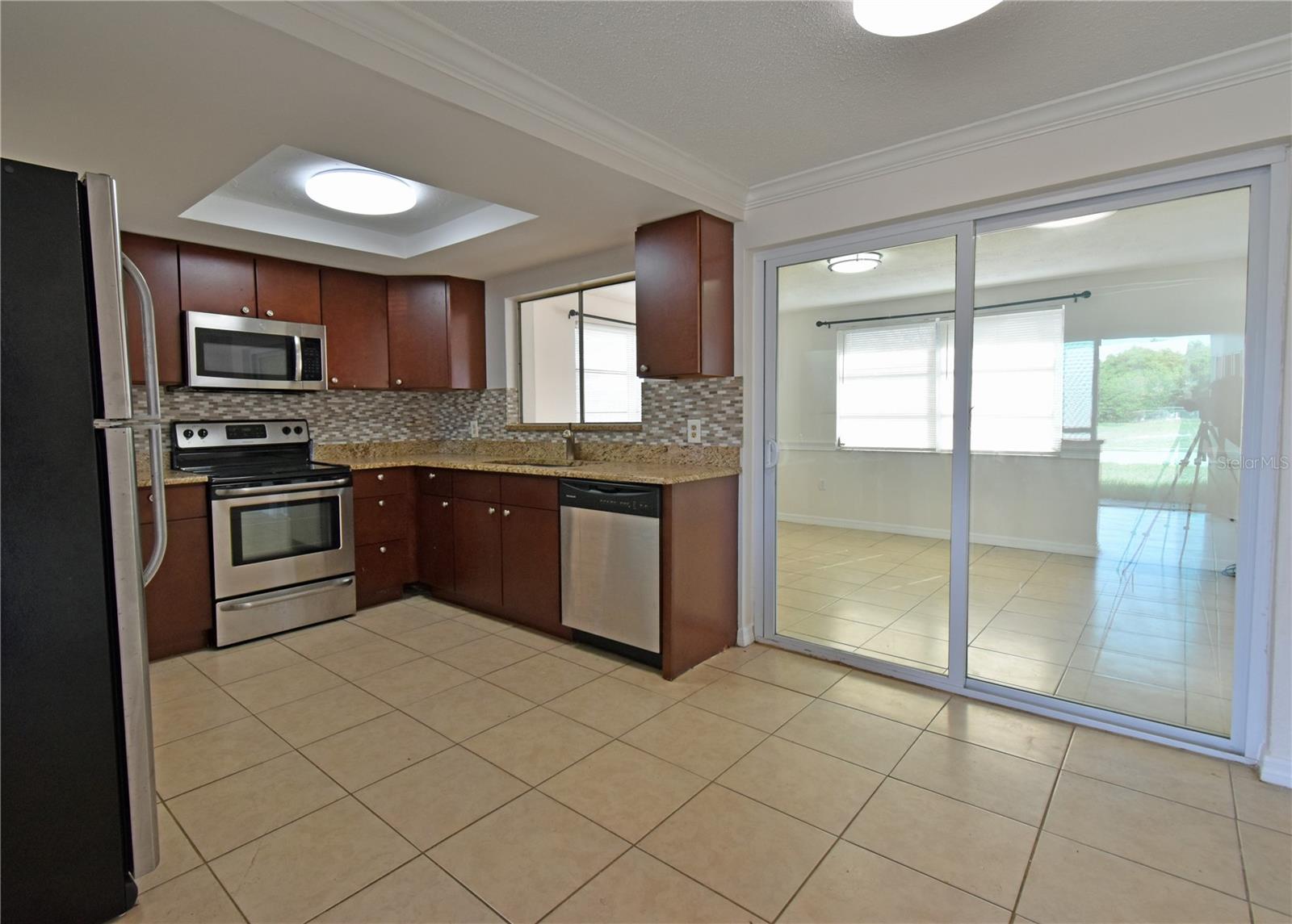 HOLIDAY HILL ESTATES - Residential Lease