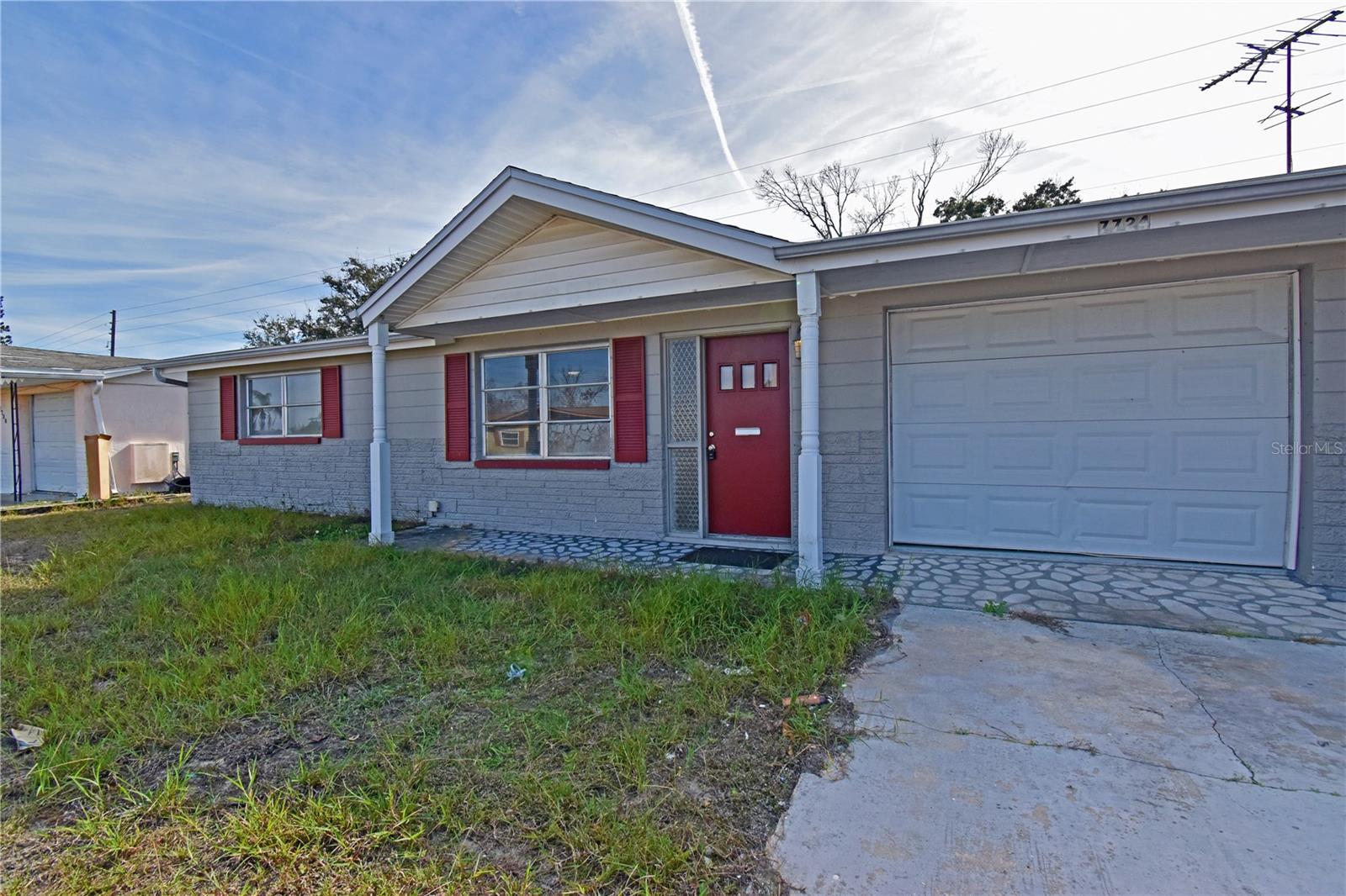 HOLIDAY HILL ESTATES - Residential Lease