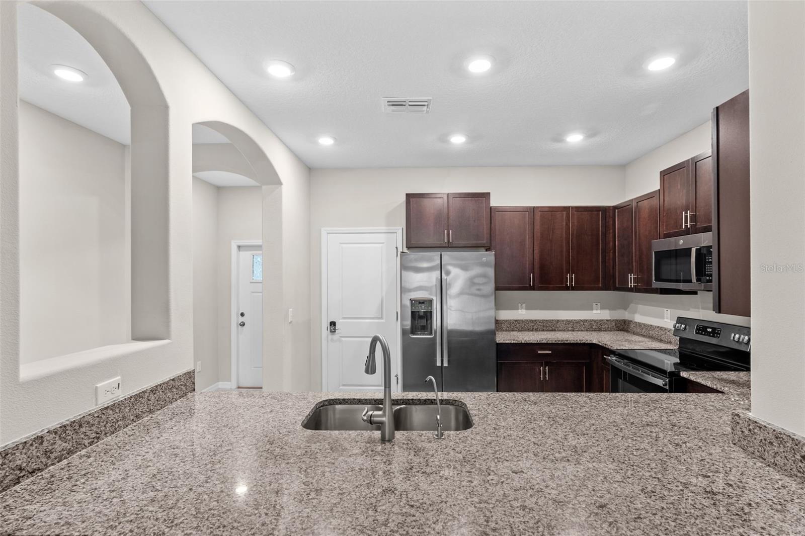GLENCOVE AT BAY PARK - Residential