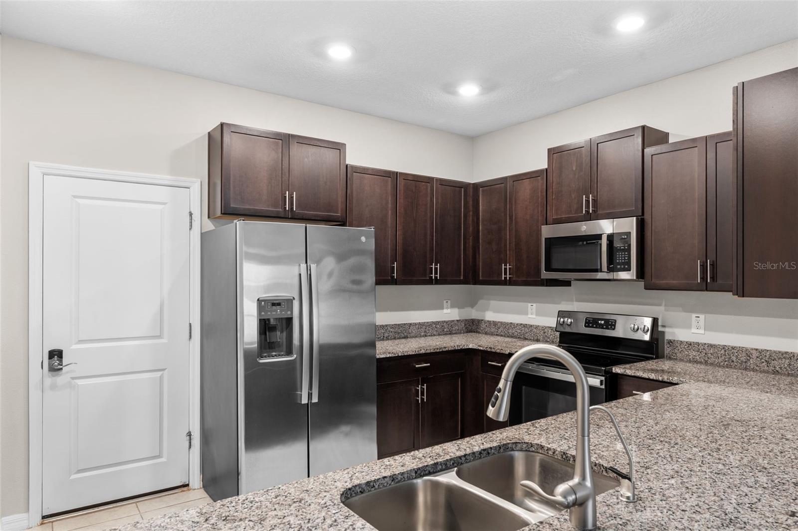GLENCOVE AT BAY PARK - Residential