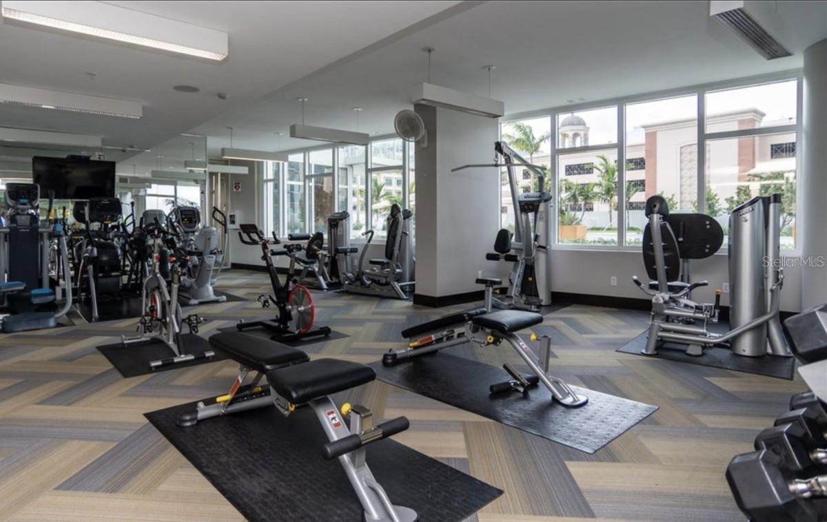 SIGNATURE PLACE CONDO - Residential Lease