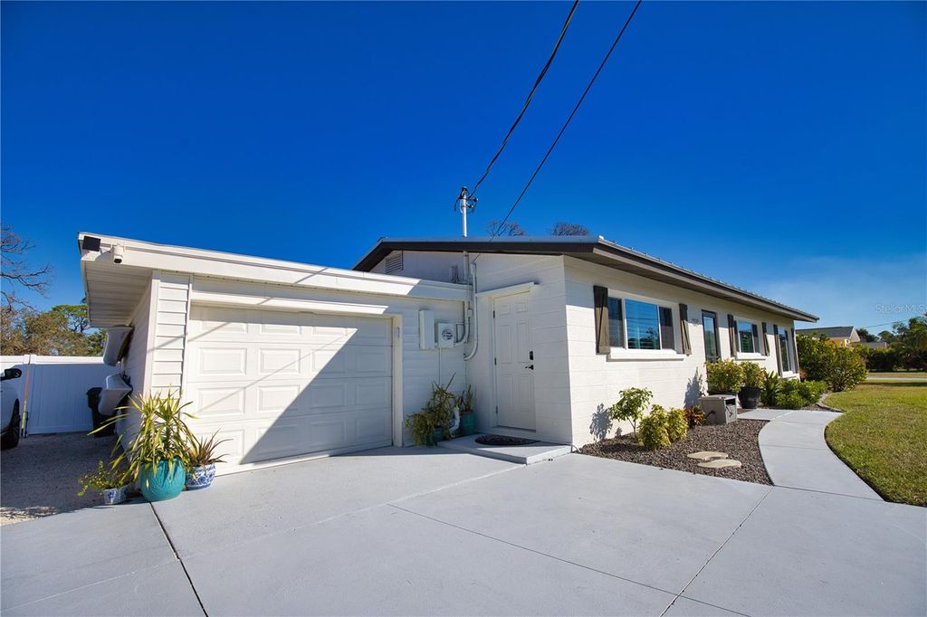 Photo of 928 Stewart Street, Englewood, FL 34223 (MLS # N6143942)