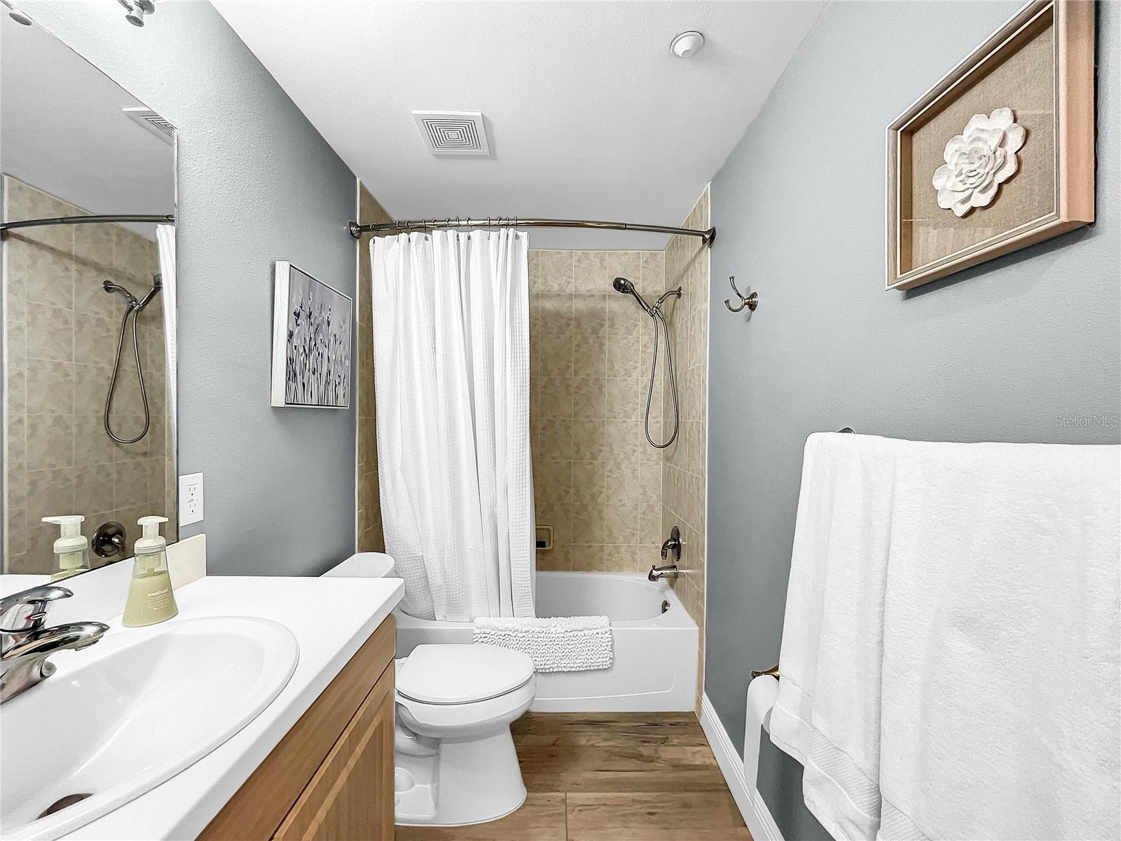 BELLA ROSA CONDO - Residential