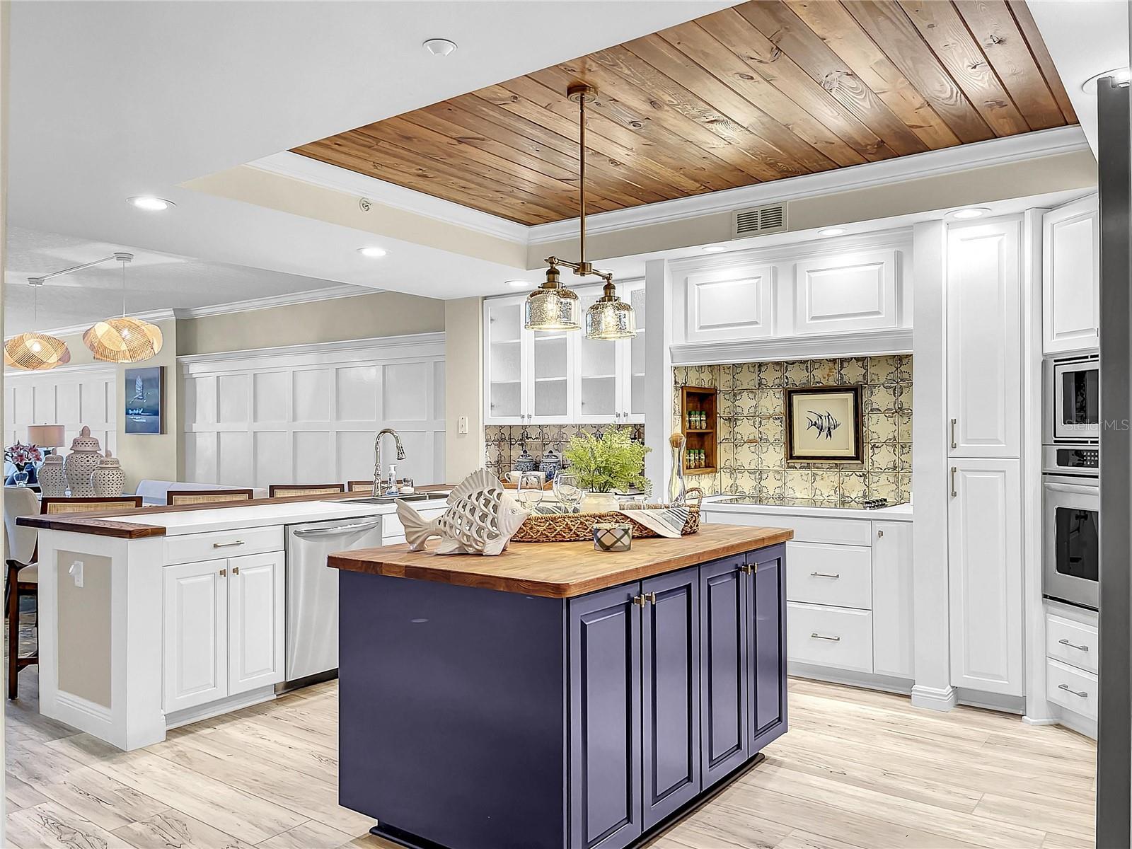 BELLA ROSA CONDO - Residential