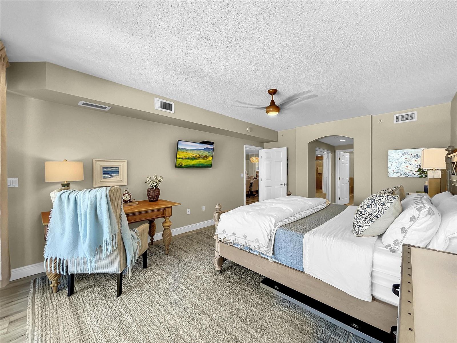 BELLA ROSA CONDO - Residential