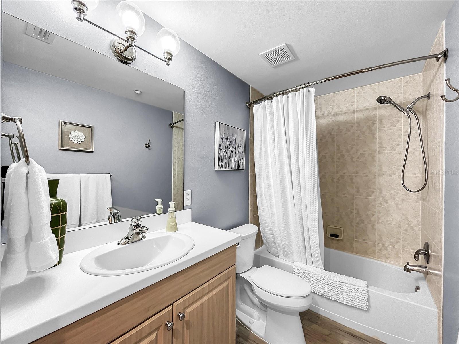 BELLA ROSA CONDO - Residential