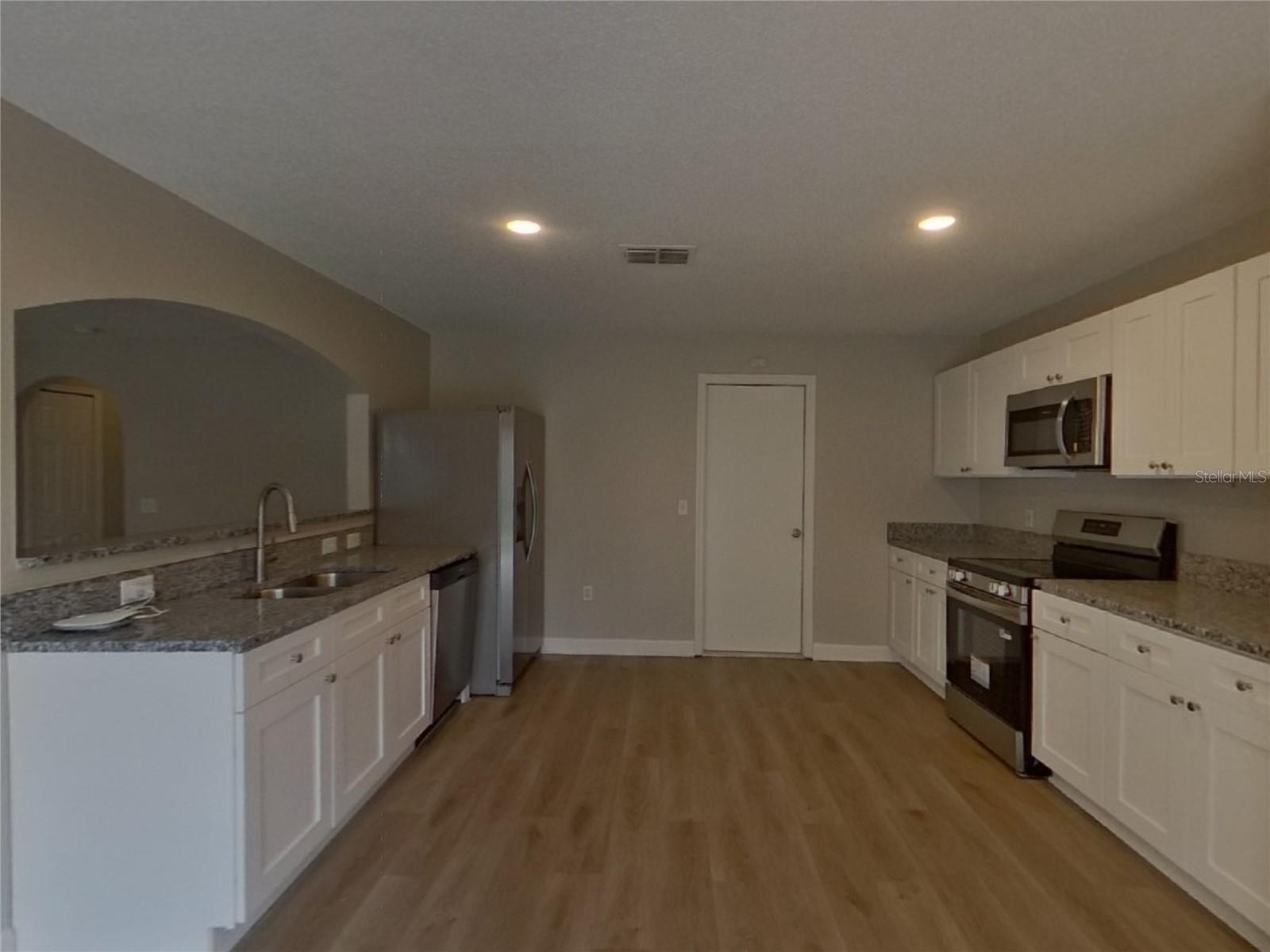 ENCLAVE PH 02 - Residential Lease