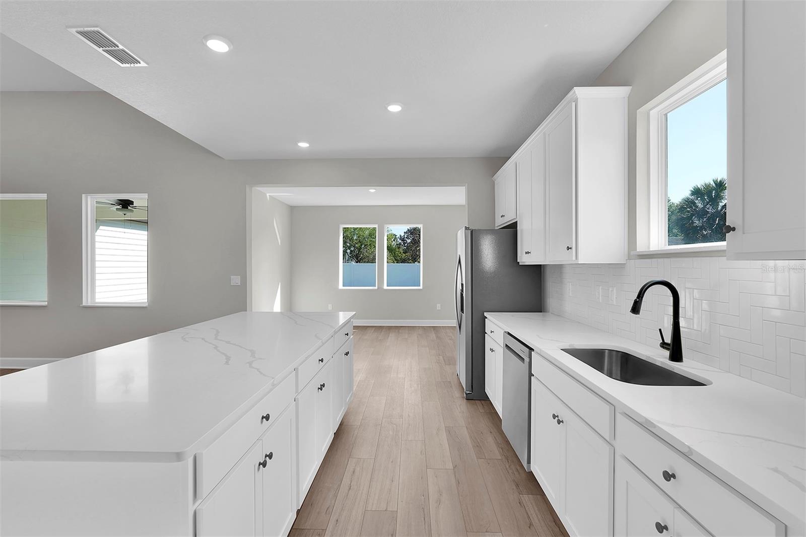 FOREST GROVE BUS CENTER - Residential