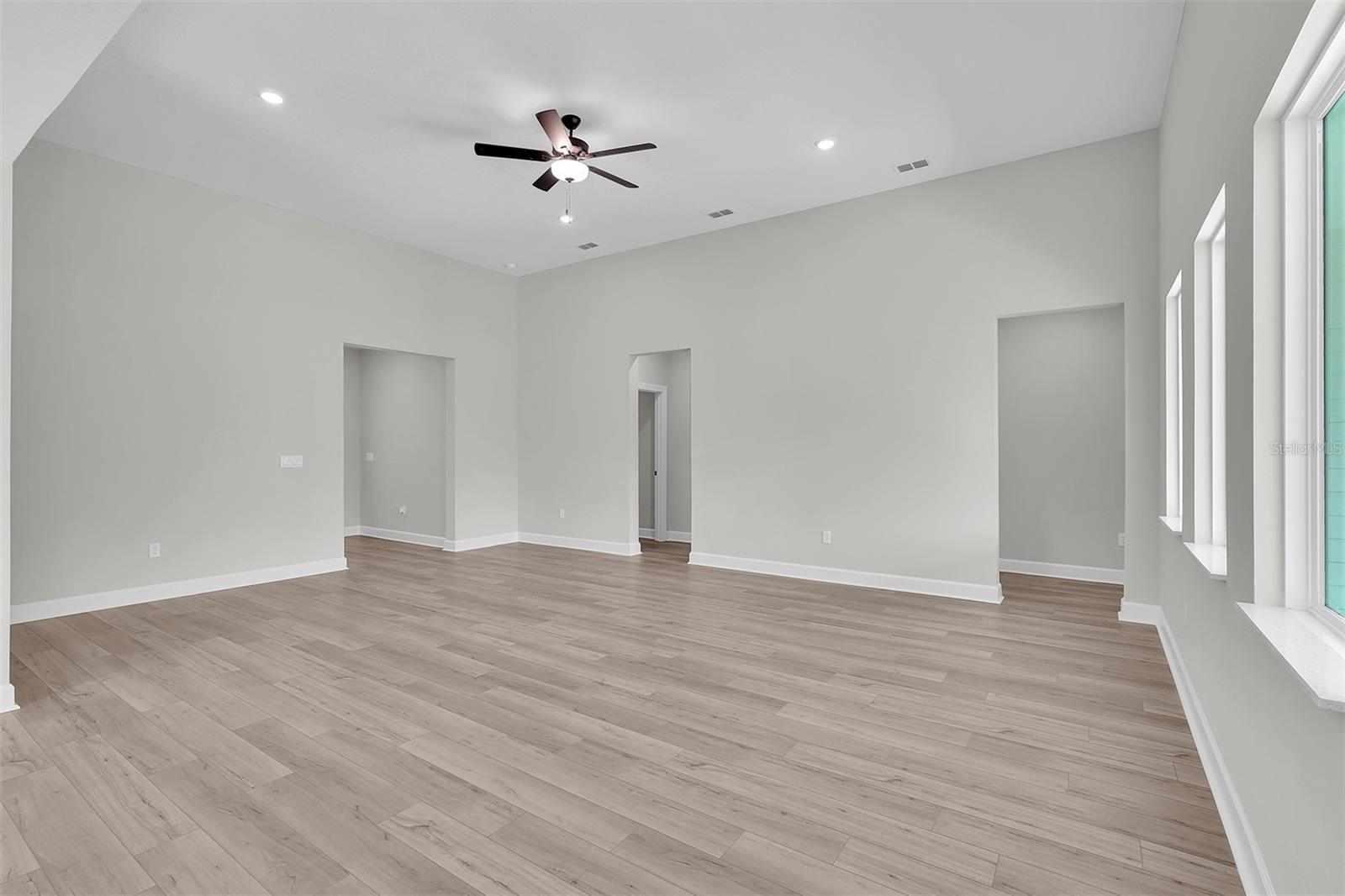 FOREST GROVE BUS CENTER - Residential