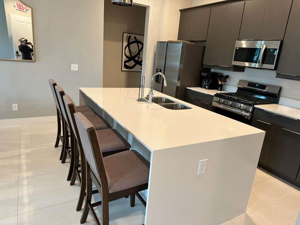 SPECTRUM AT REUNION CONDO PH 10 - Residential