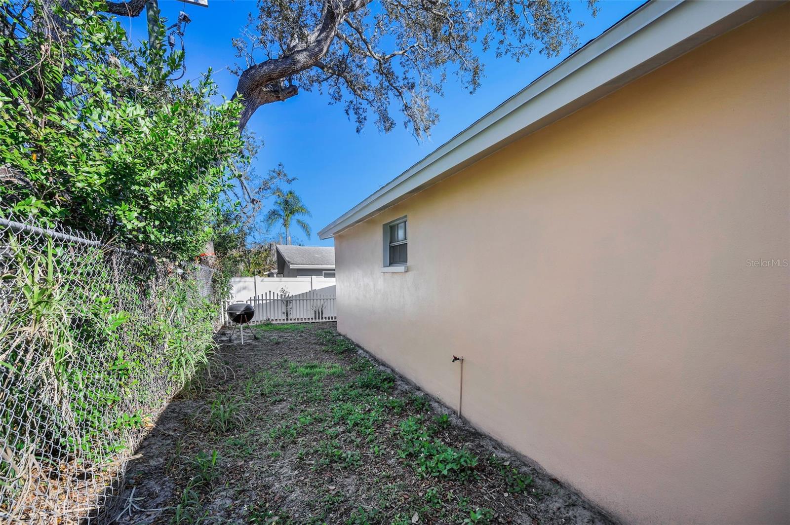 UNION PARK VILLAS UNREC - Residential Lease