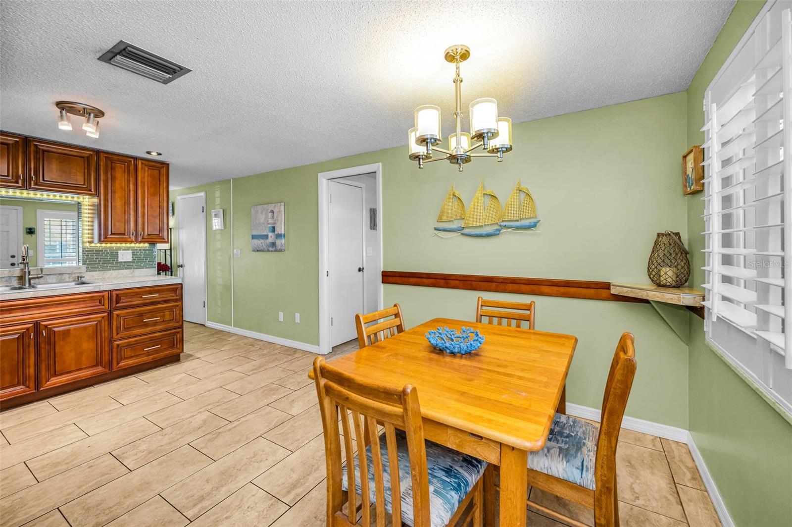 UNION PARK VILLAS UNREC - Residential Lease