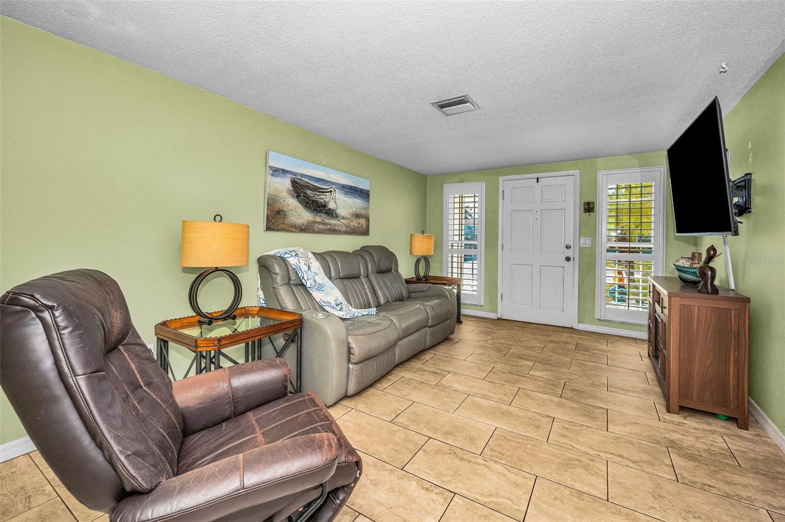 UNION PARK VILLAS UNREC - Residential Lease