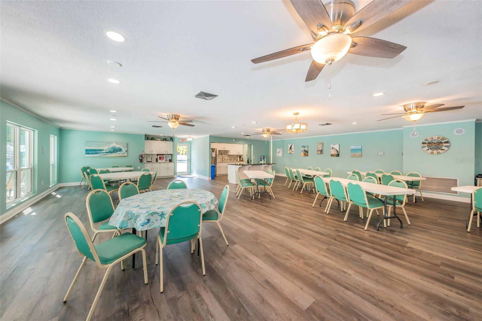 UNION PARK VILLAS UNREC - Residential Lease