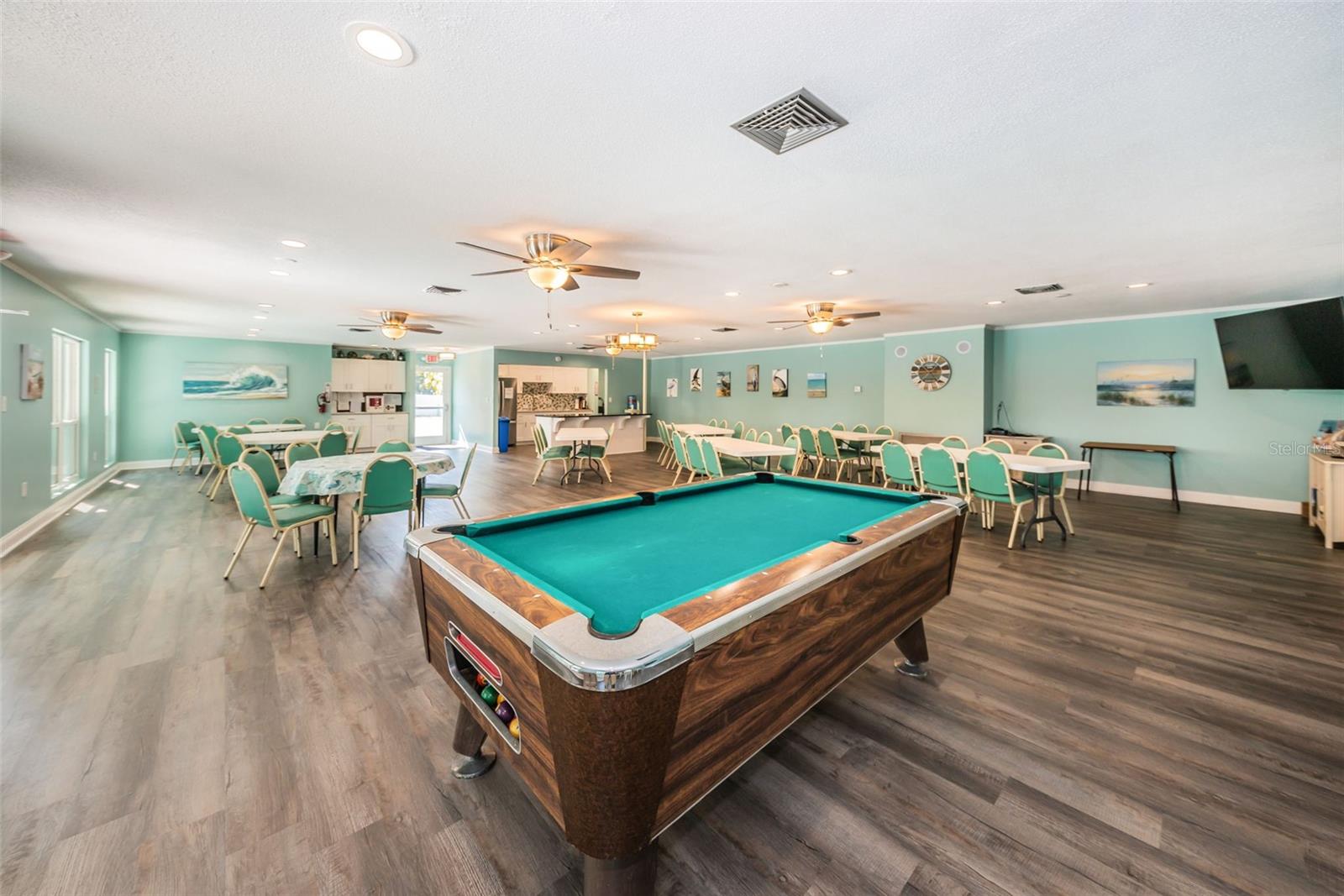 UNION PARK VILLAS UNREC - Residential Lease