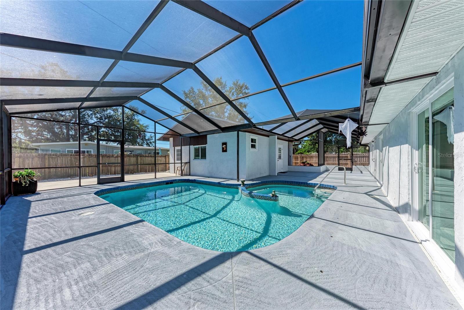 RIDGEWOOD - Residential