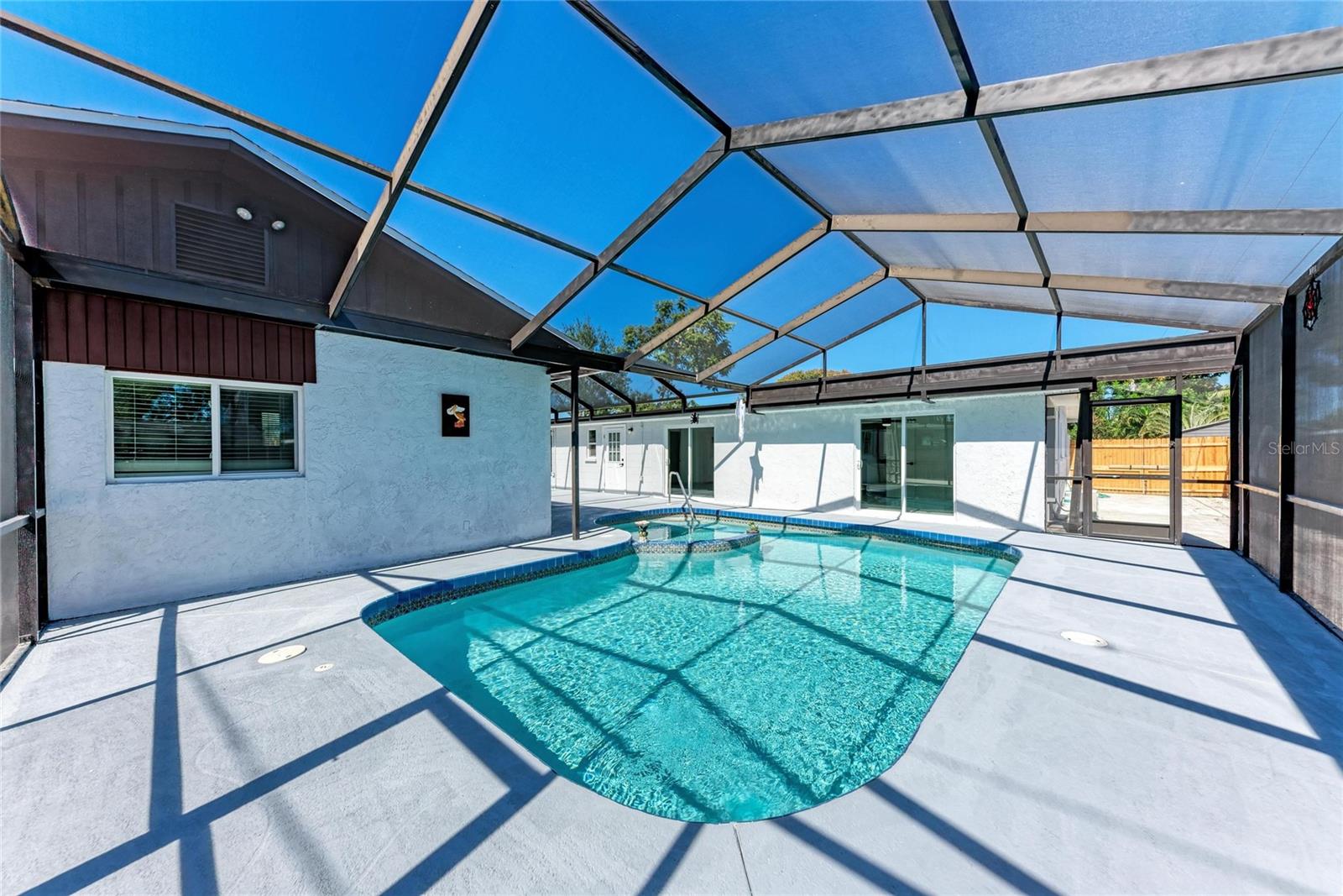 RIDGEWOOD - Residential