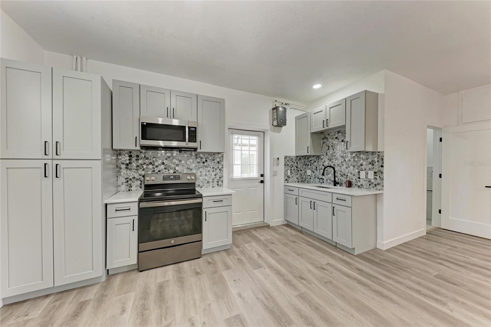 RIDGEWOOD - Residential