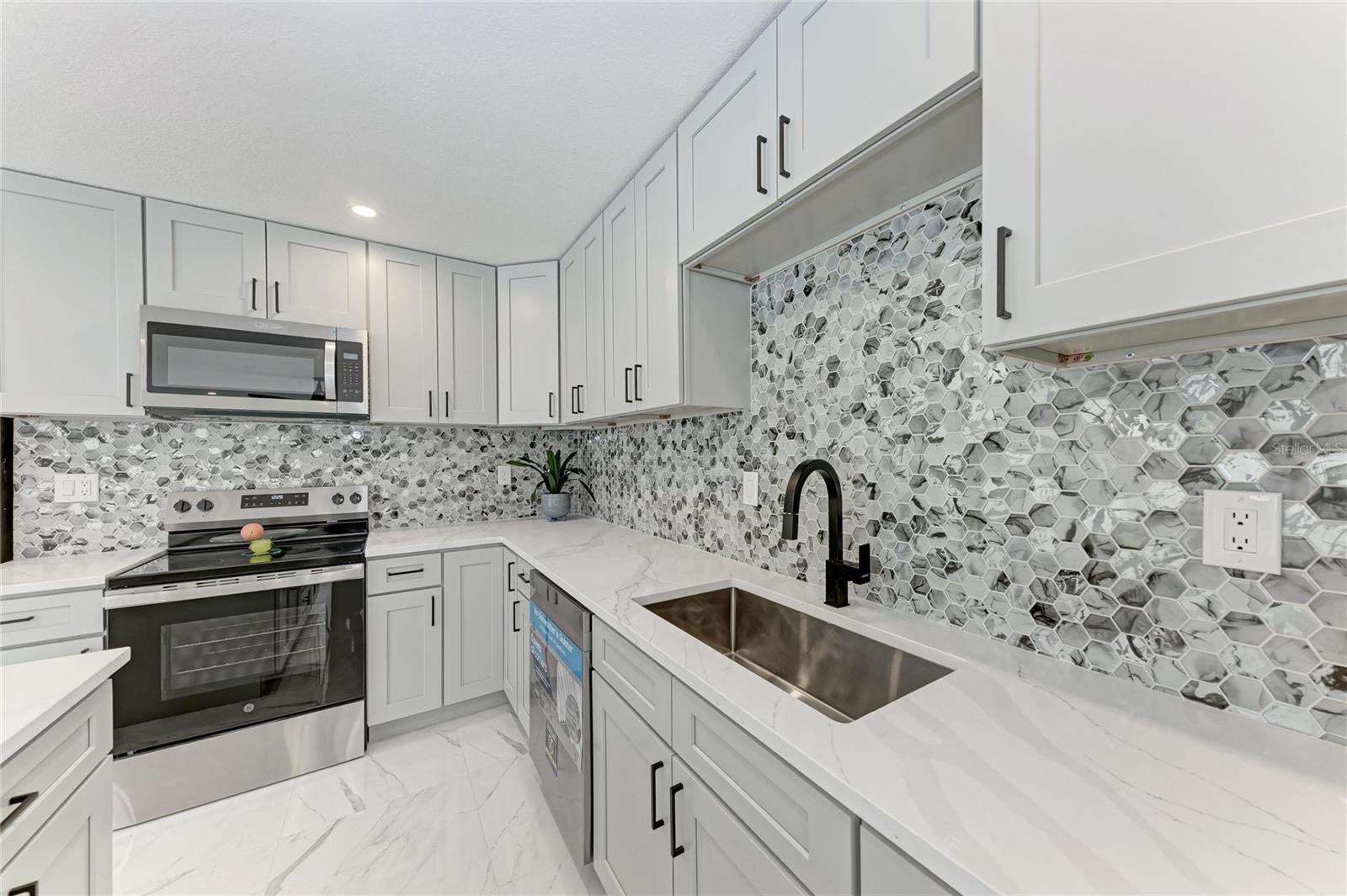 RIDGEWOOD - Residential