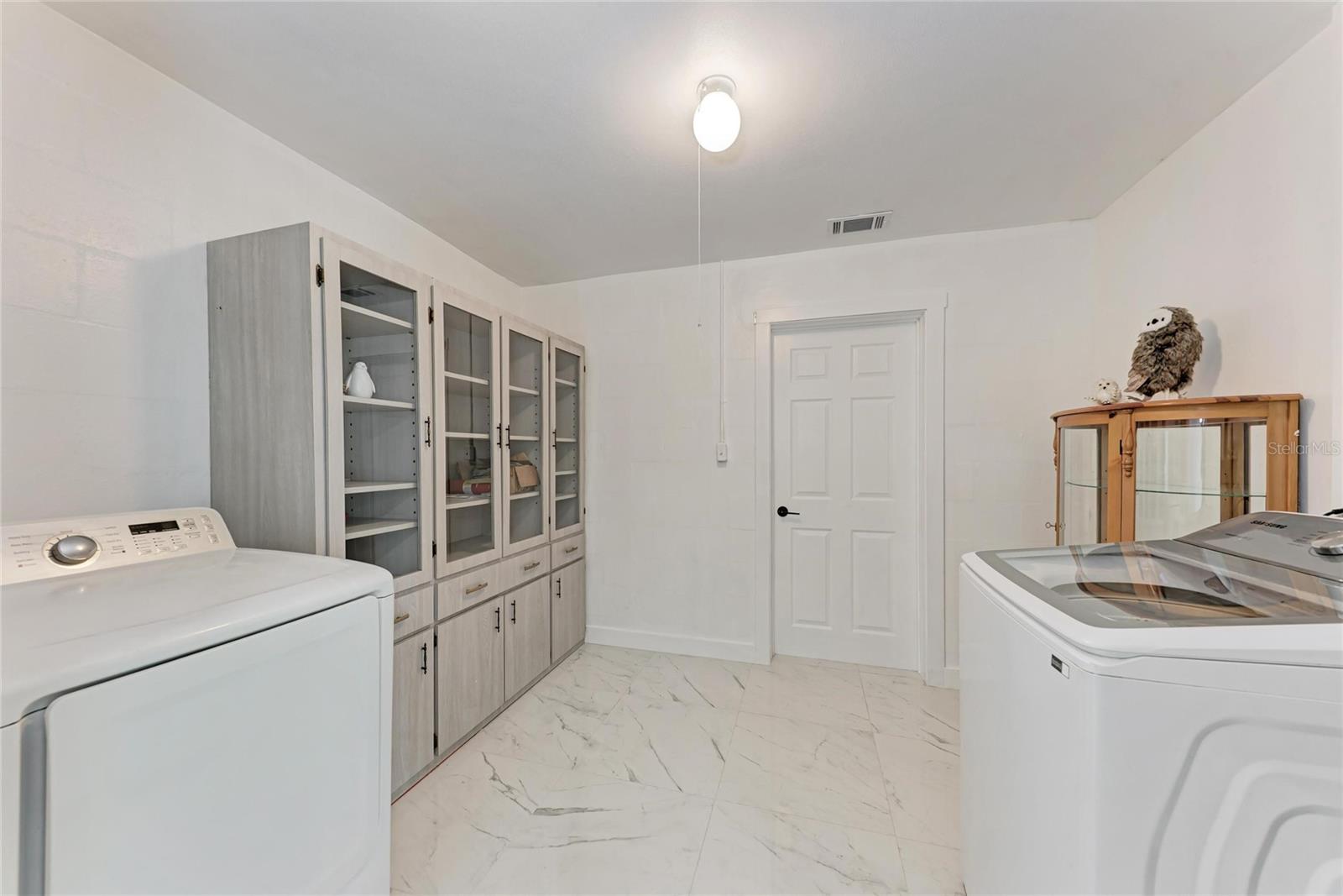 RIDGEWOOD - Residential