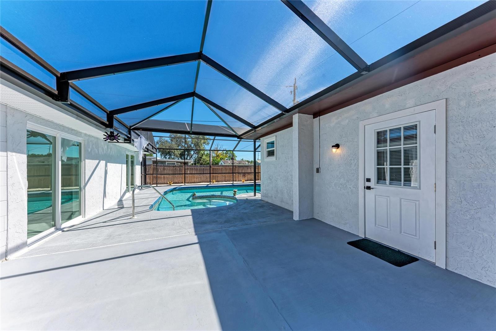 RIDGEWOOD - Residential