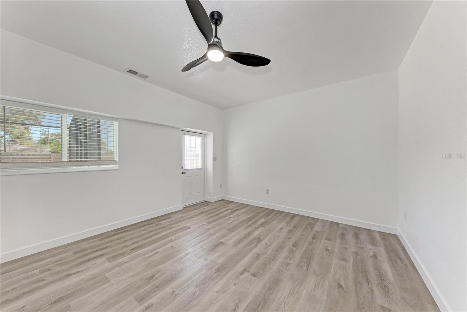 RIDGEWOOD - Residential