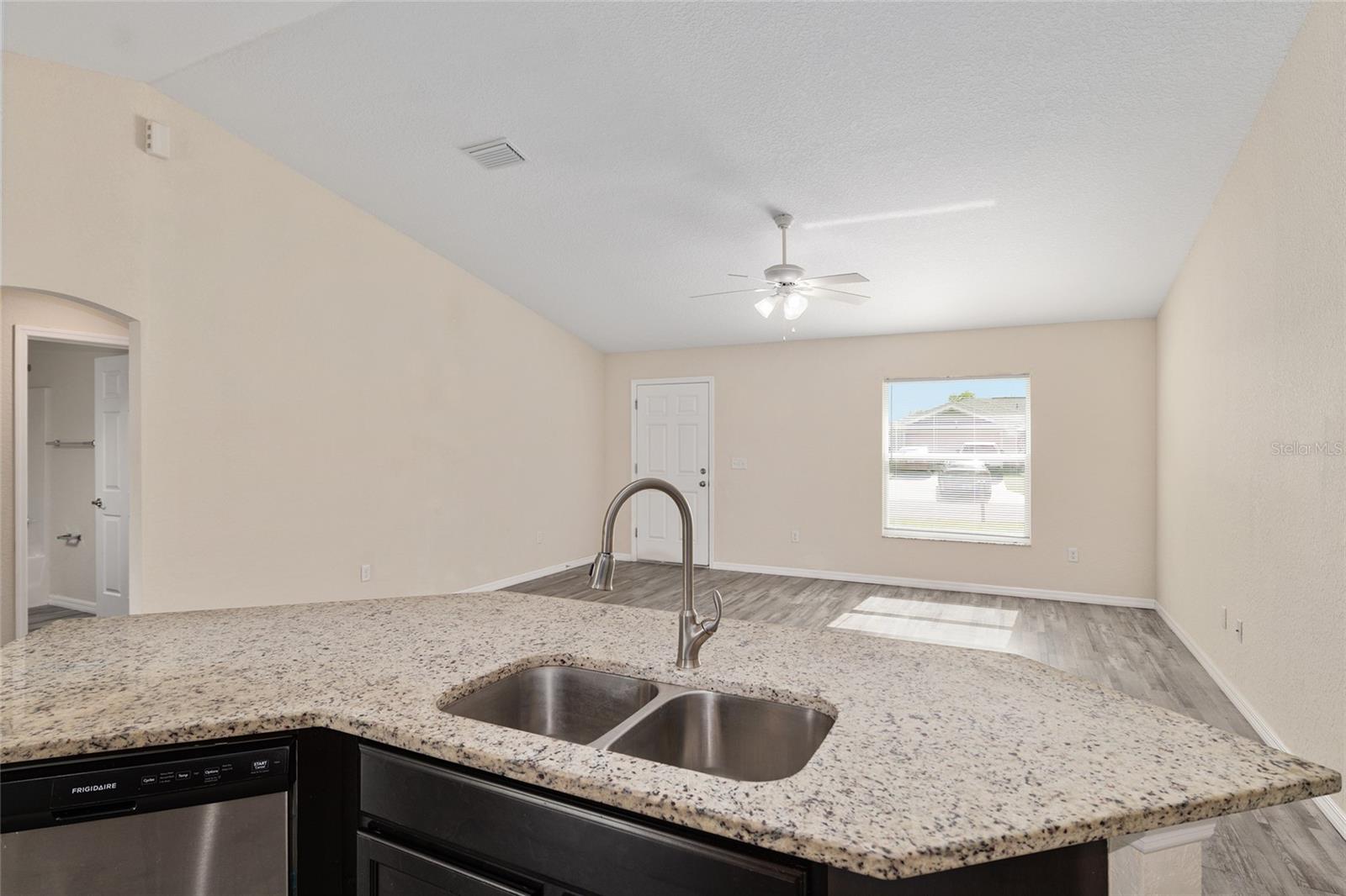 SILVER SPRINGS SHORES - Residential