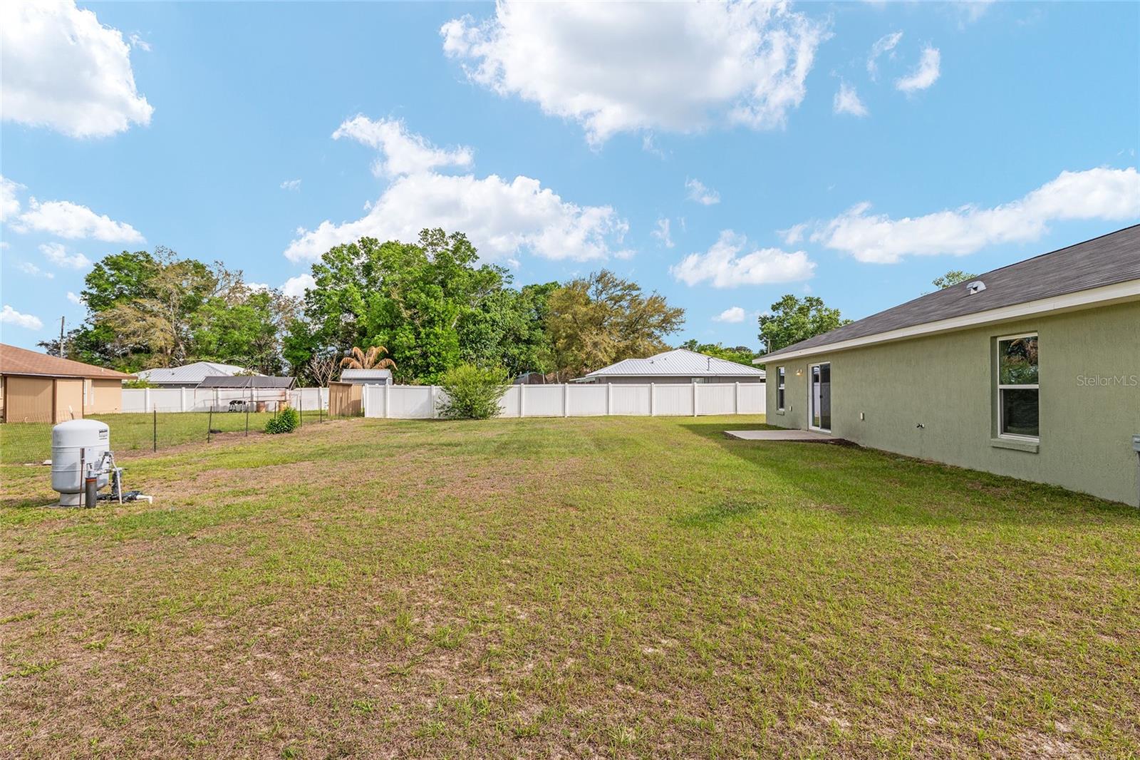 SILVER SPRINGS SHORES - Residential