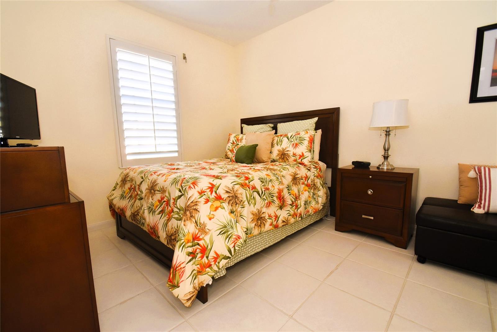 VILLAGEWALK - Residential Lease