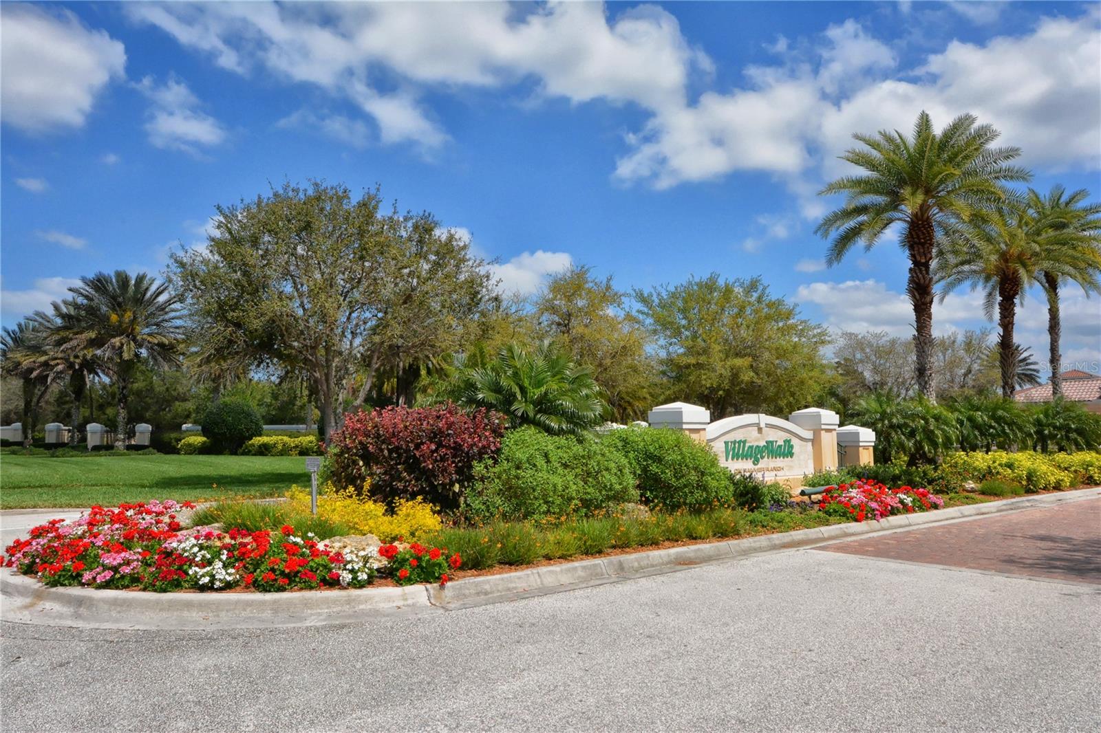 VILLAGEWALK - Residential Lease