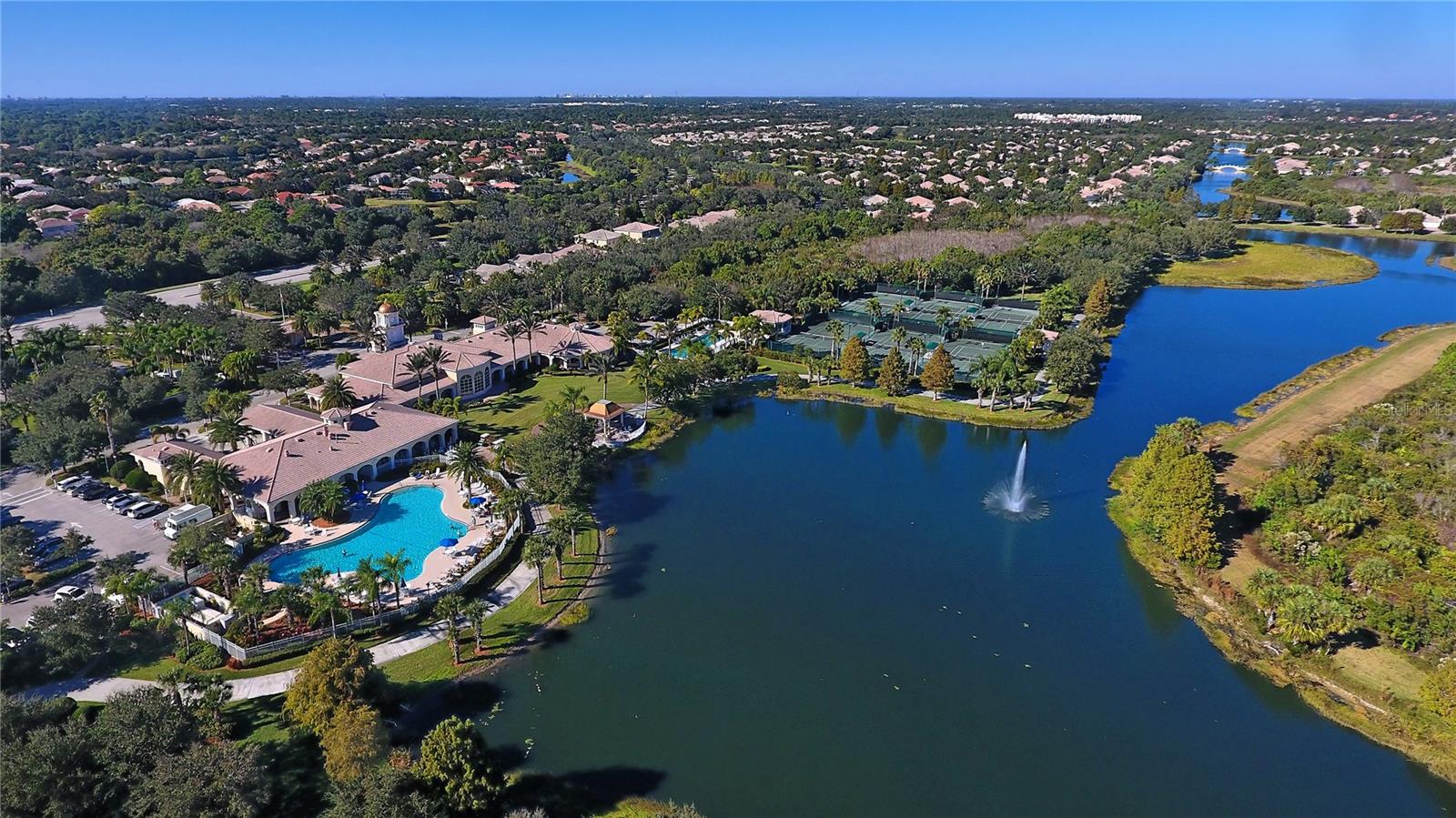 VILLAGEWALK - Residential Lease