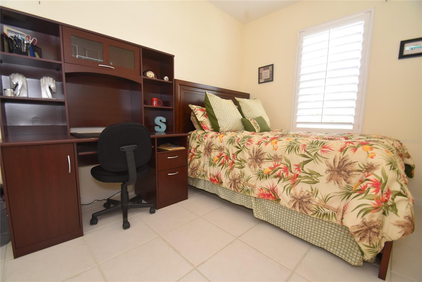 VILLAGEWALK - Residential Lease