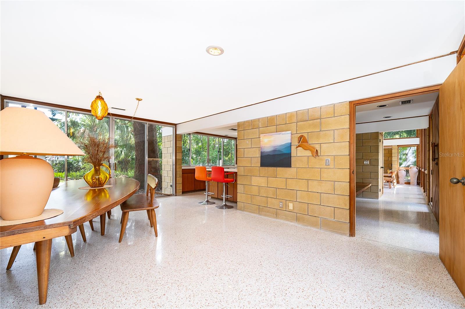 291 MAPLE COURT