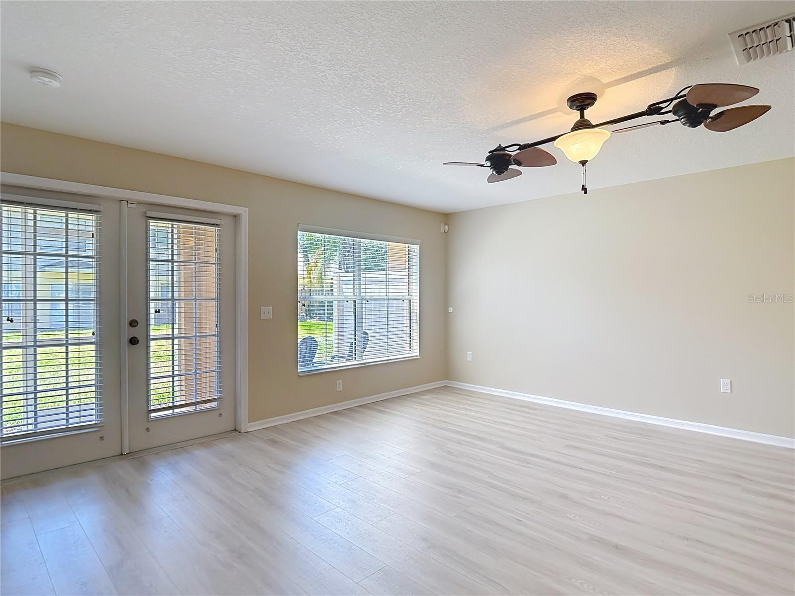 PALMETTO COVE - Residential