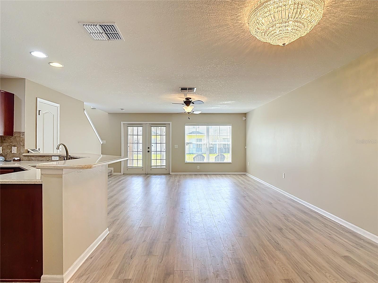 PALMETTO COVE - Residential