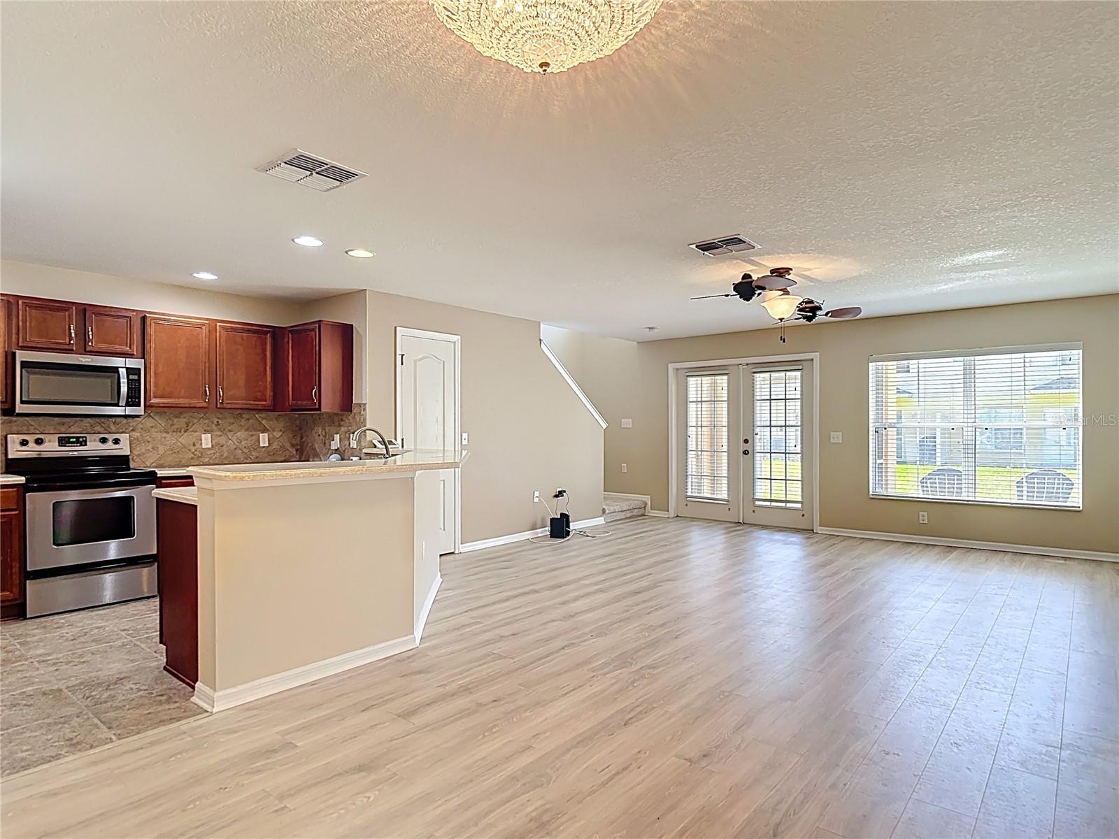 PALMETTO COVE - Residential