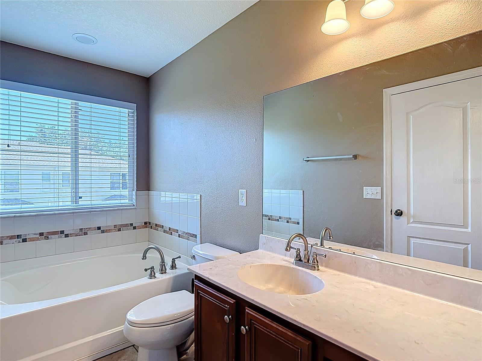 PALMETTO COVE - Residential