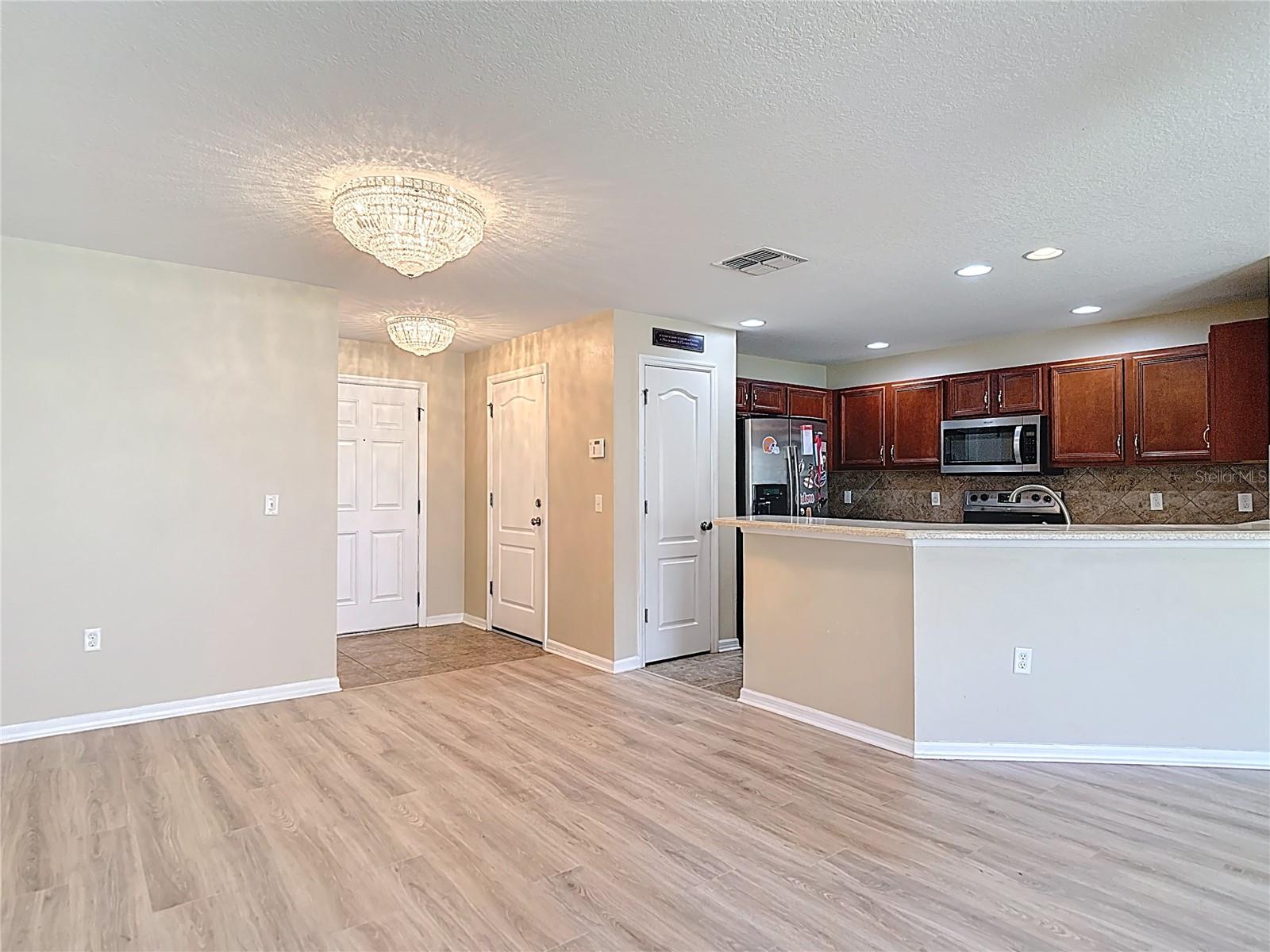 PALMETTO COVE - Residential