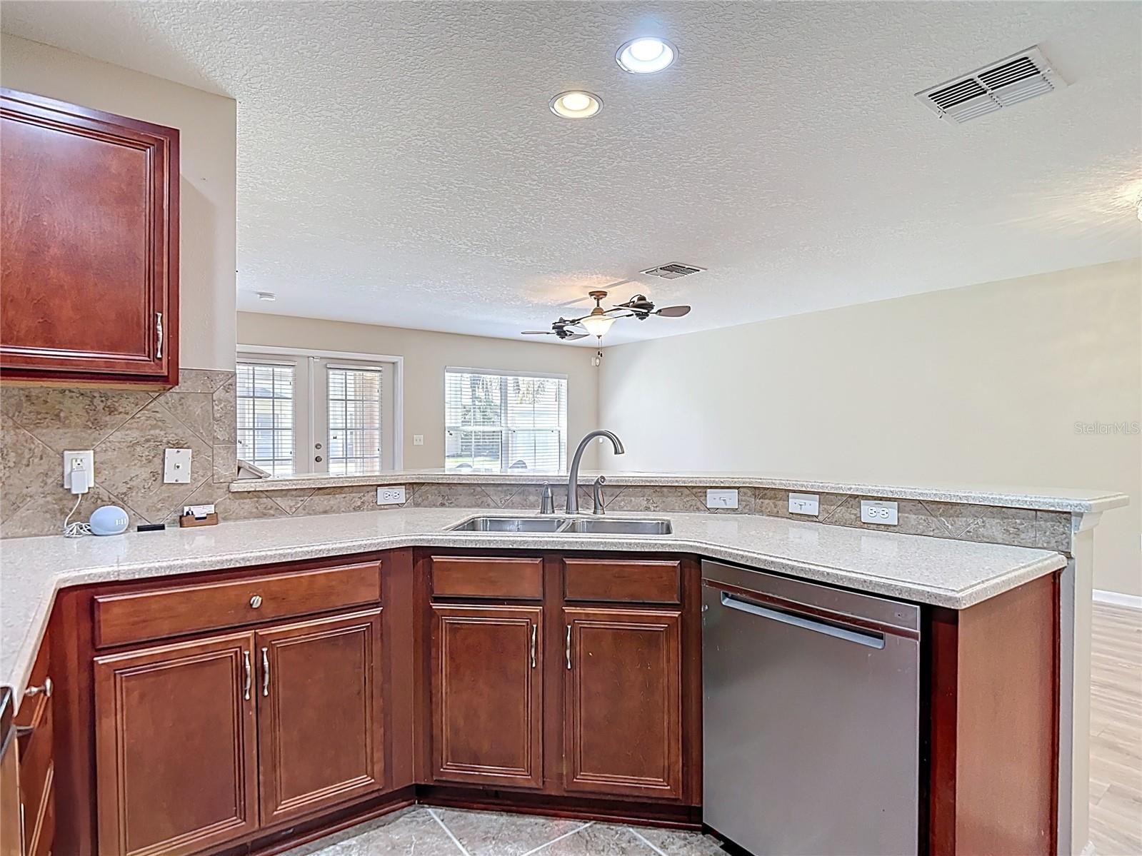 PALMETTO COVE - Residential