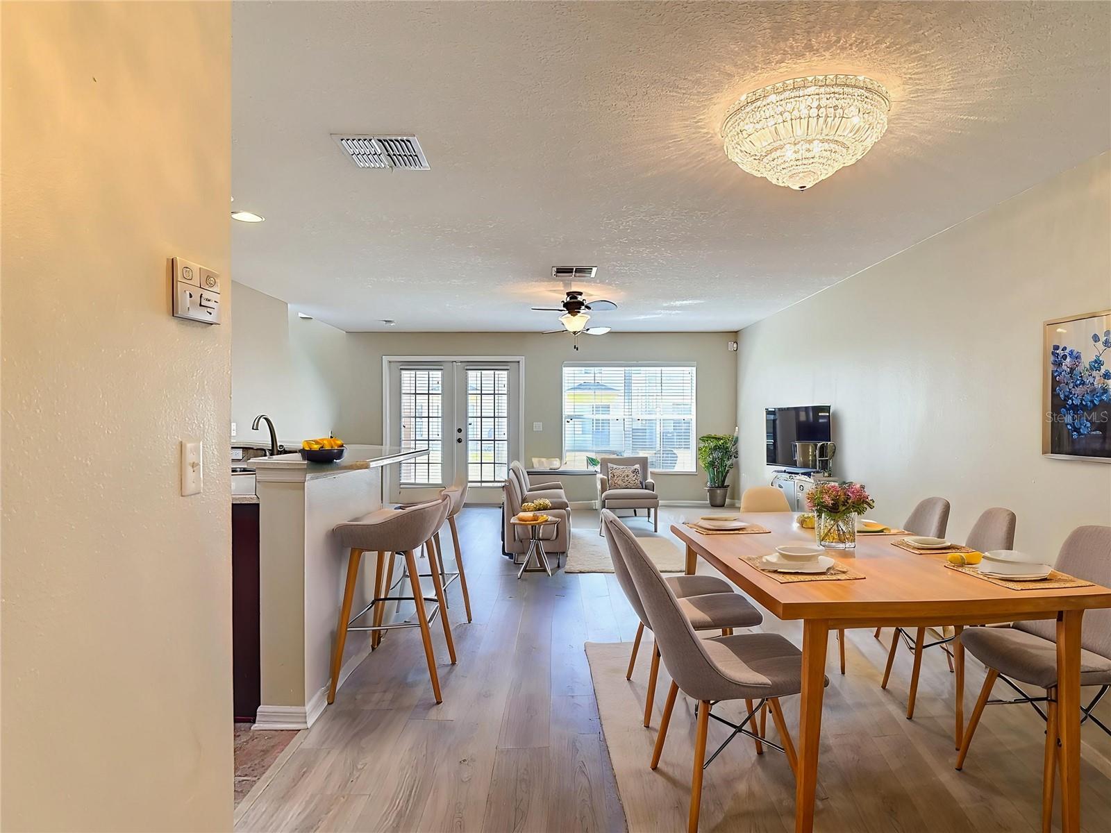 PALMETTO COVE - Residential