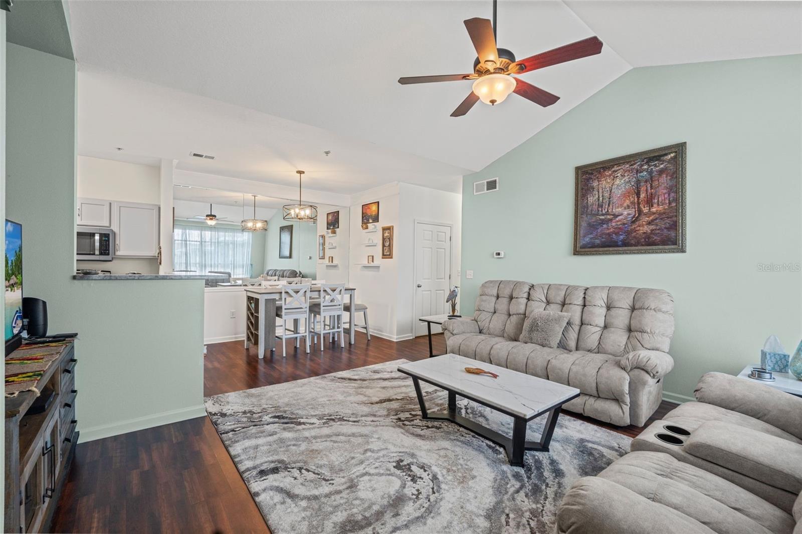 THE PALMS OF CORTEZ - Residential Lease