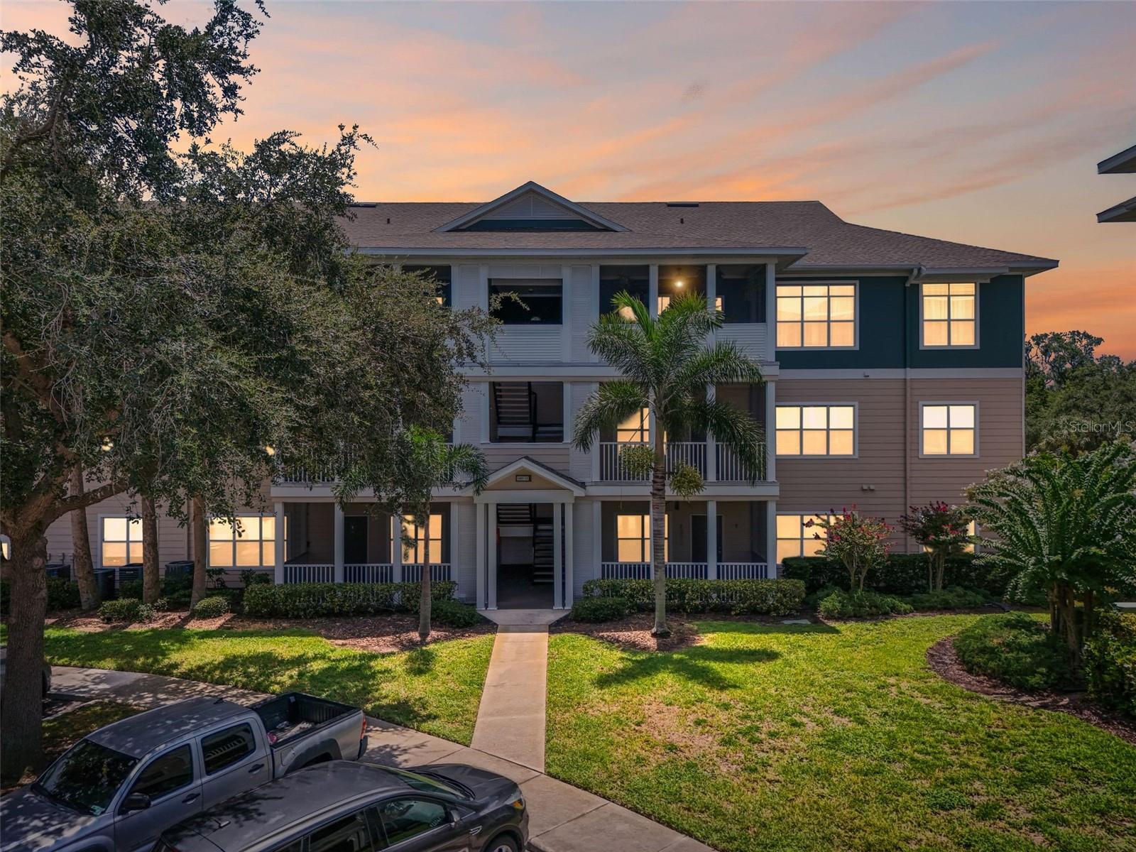 THE PALMS OF CORTEZ - Residential Lease