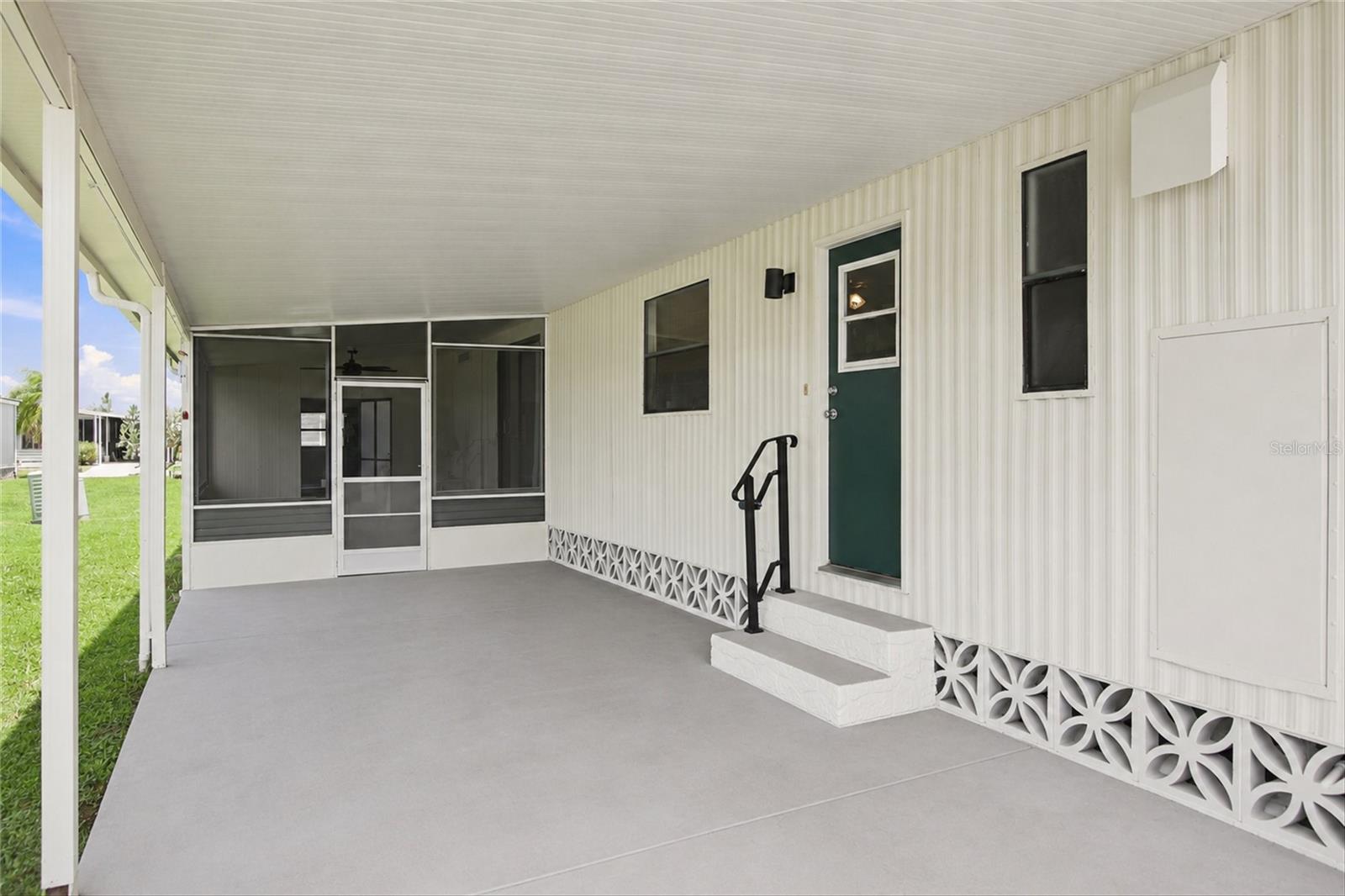 252 LOON LANE 252
