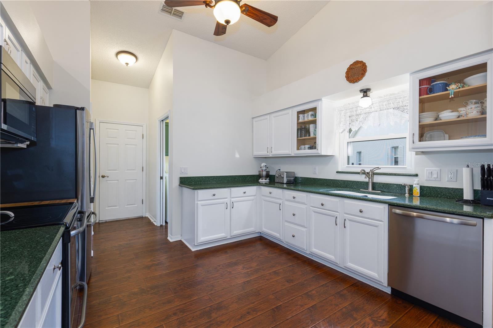 PLANTATION AT LEESBURG OAK TREE VILLAGE - Residential