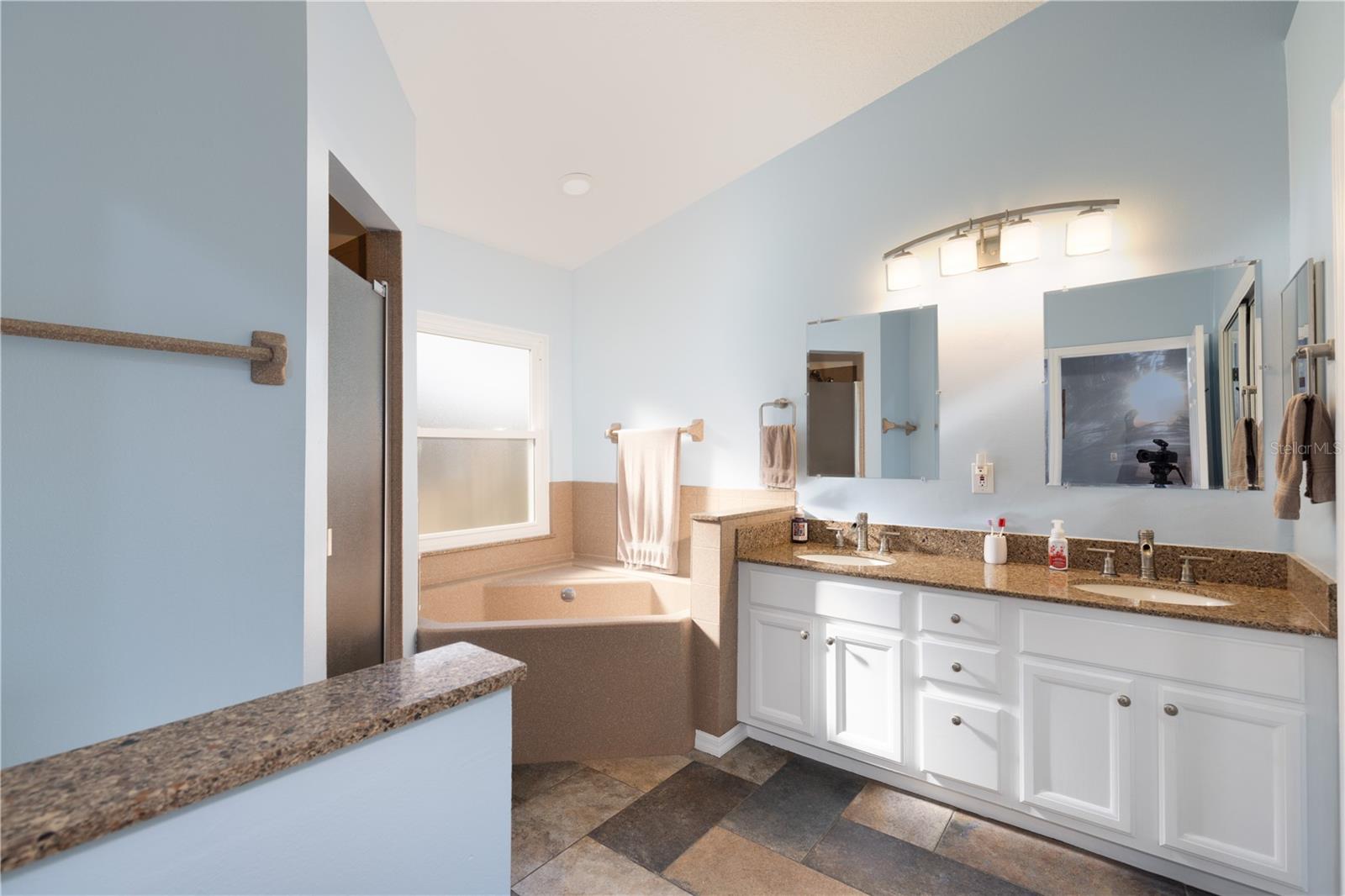 PLANTATION AT LEESBURG OAK TREE VILLAGE - Residential