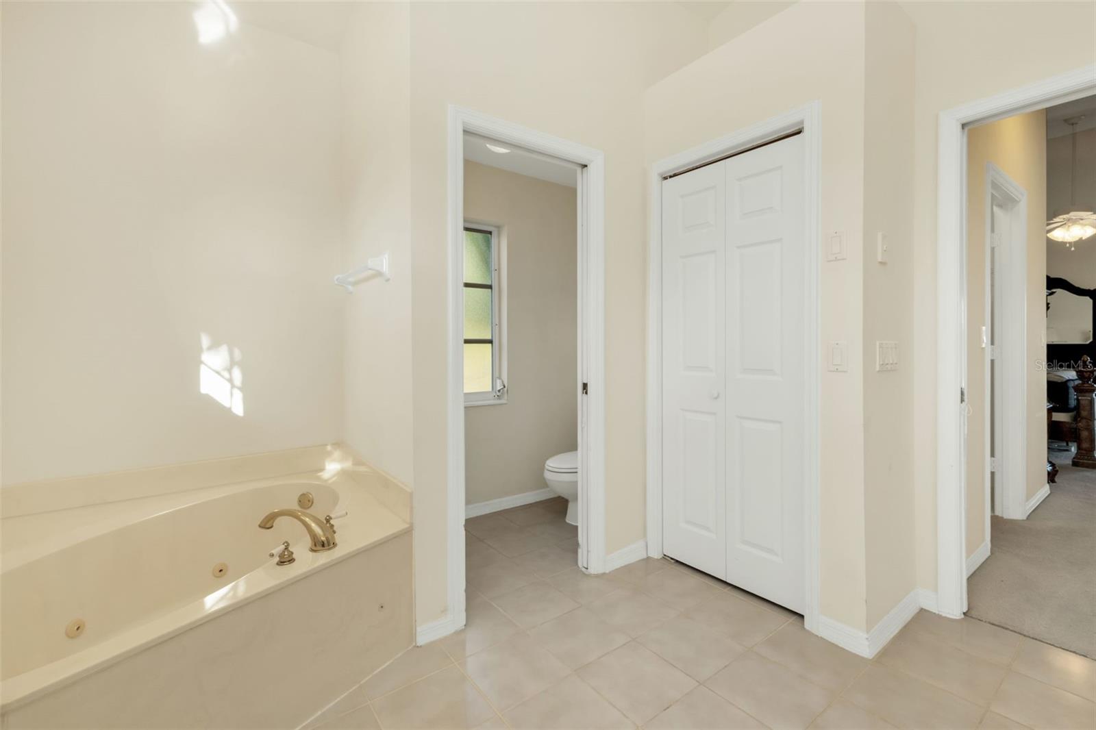 HARBORSIDE WOODS - Residential