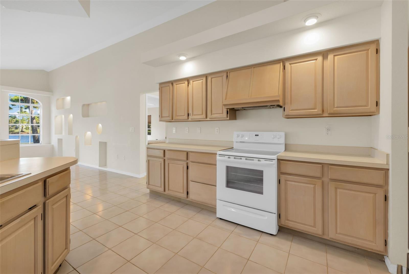 HARBORSIDE WOODS - Residential