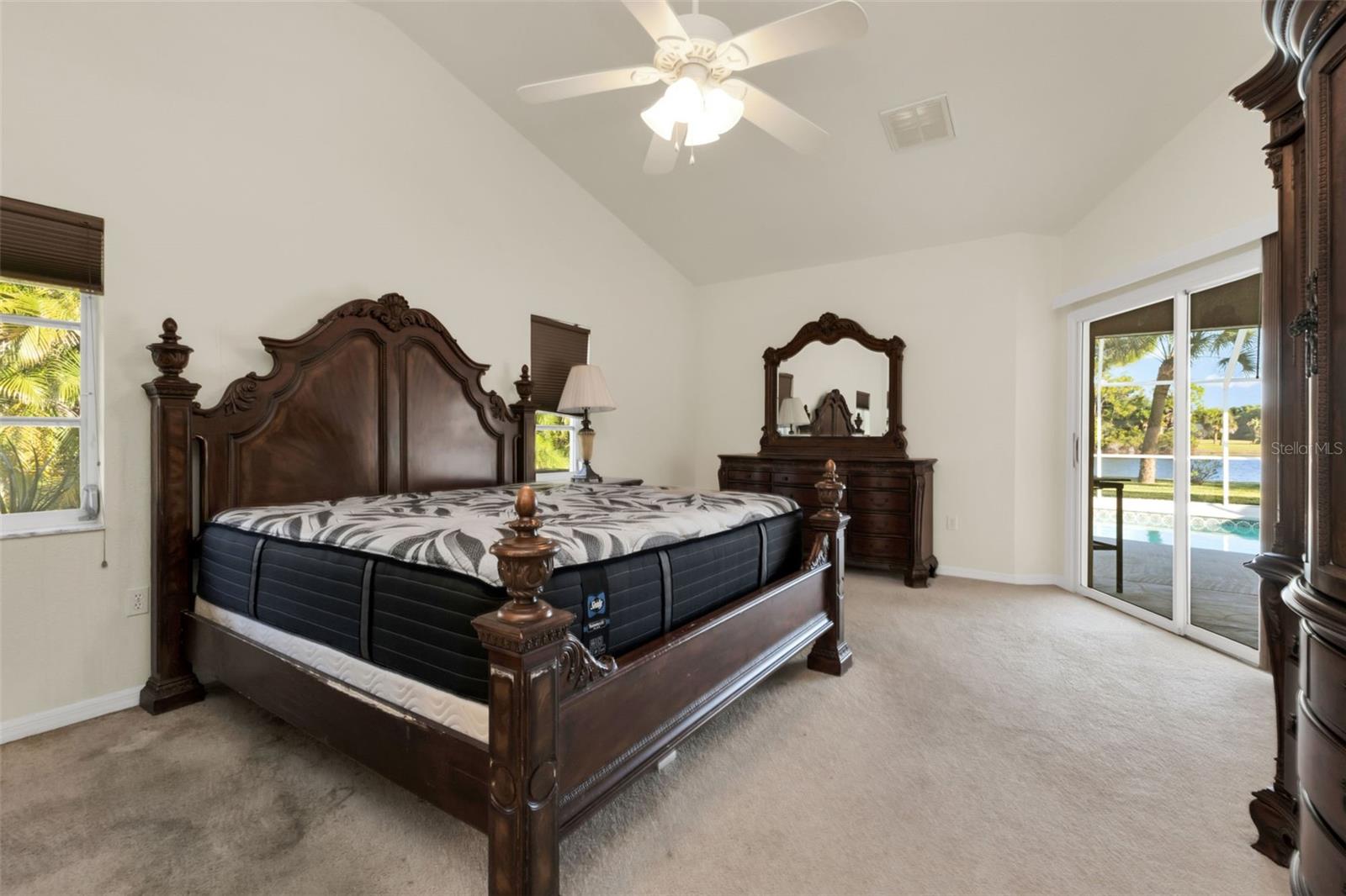 HARBORSIDE WOODS - Residential