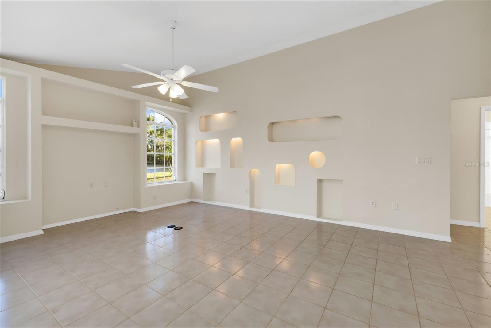 HARBORSIDE WOODS - Residential